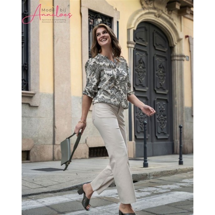 Elvira Blouse Iza 3/4 mouw 26-038 botanic flower Elvira Blouse Iza 3/4 mouw 26-038 botanic flower